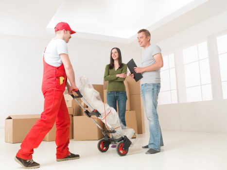 Securing furniture safely inside a moving van